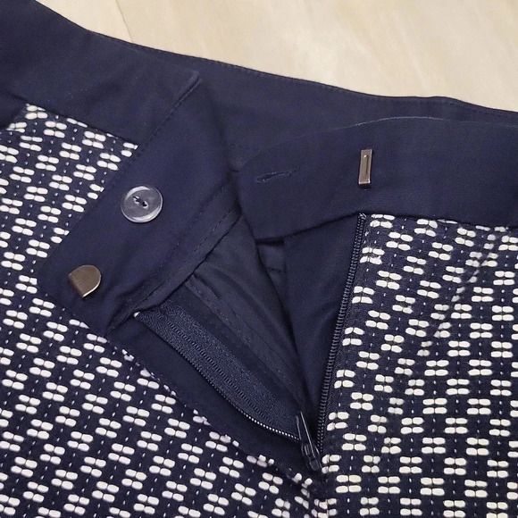 Dalia Navy White Textured Womens Shorts Size 4‎ - Picture 4 of 7